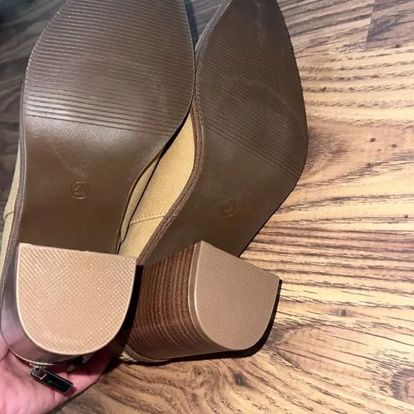 womens boots  - Picture 3 of 3